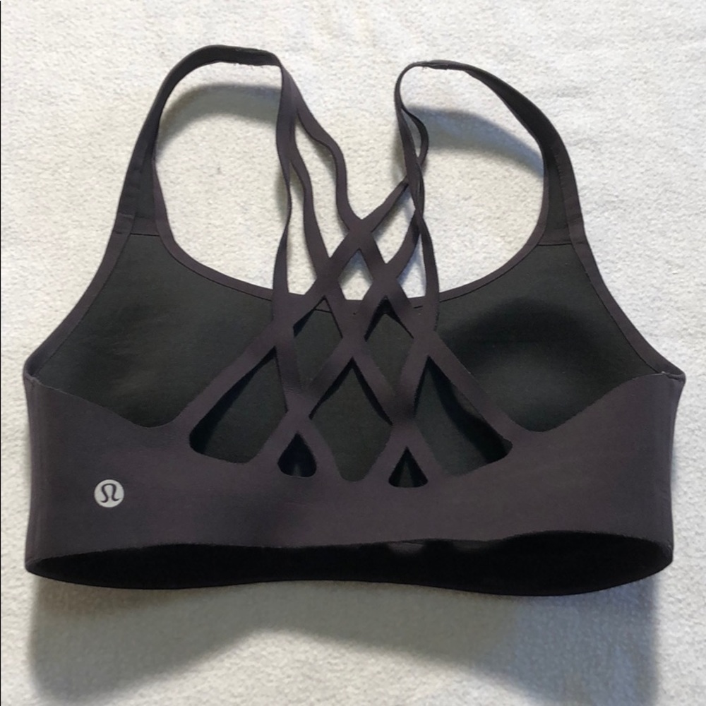 Lululemon sports bra